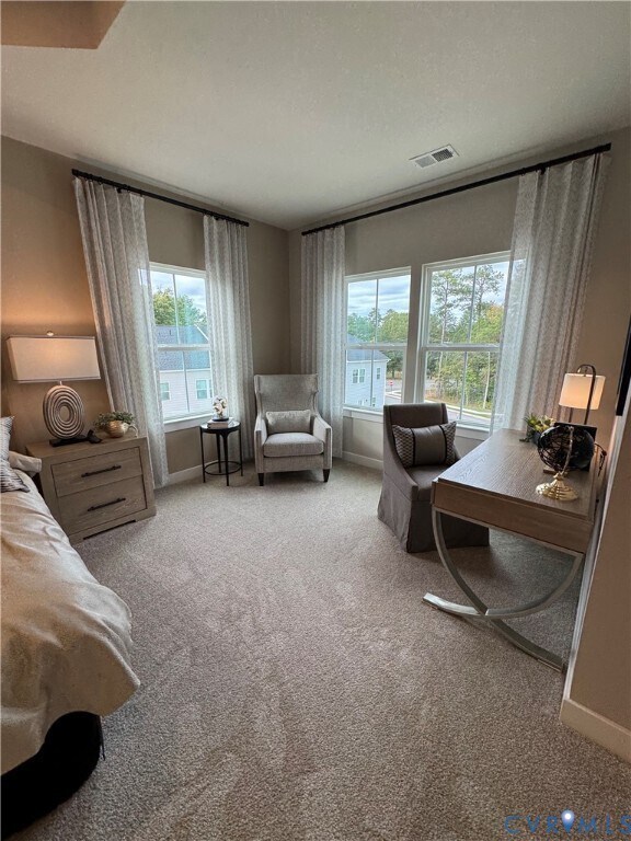 Building Photo - 8001 Lake Laurel Ln