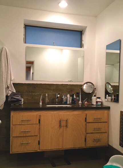 Lower Level Bathroom - 11732 Dorothy St