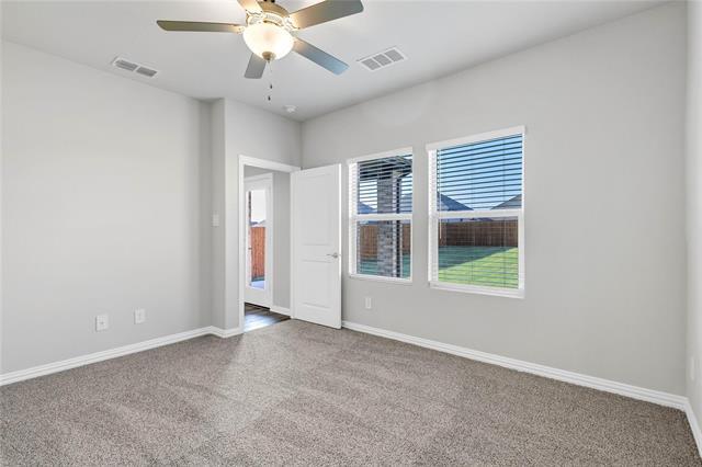 Building Photo - 604 Ezra Ln