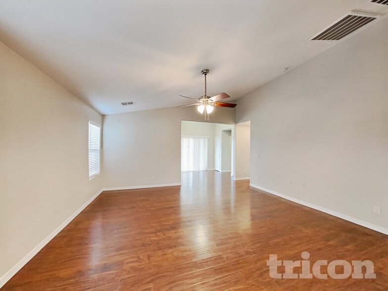 Building Photo - 34527 Karan Swiss Cir