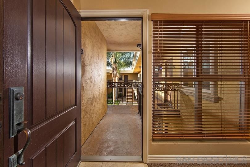 Entry - 1450 Iris Ave