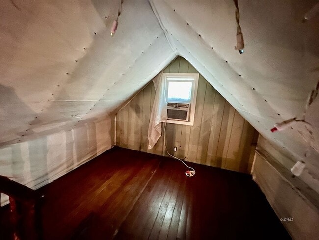 Building Photo - 54120 Pine Crest Ave