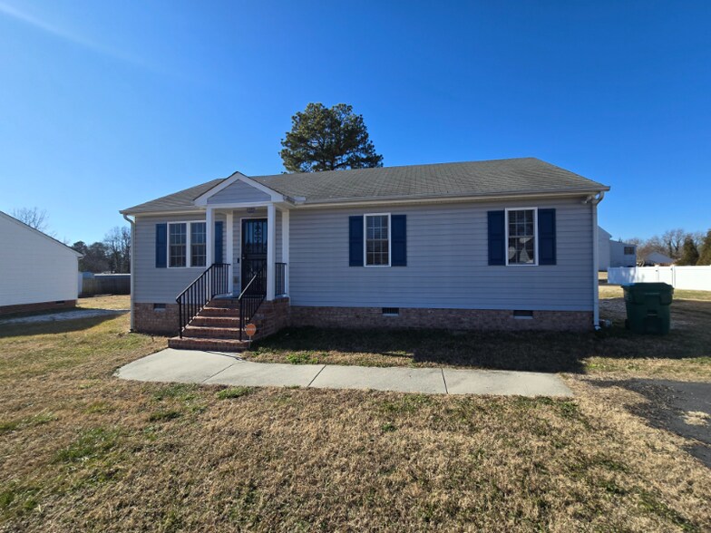 Building Photo - 4612 Raspberry Patch Ln