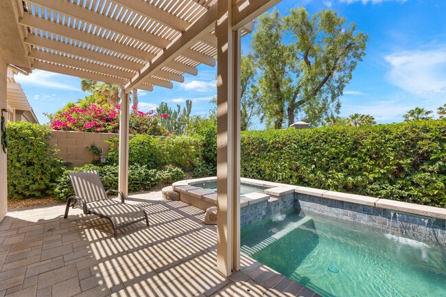 Building Photo - 44085 Royal Troon Dr