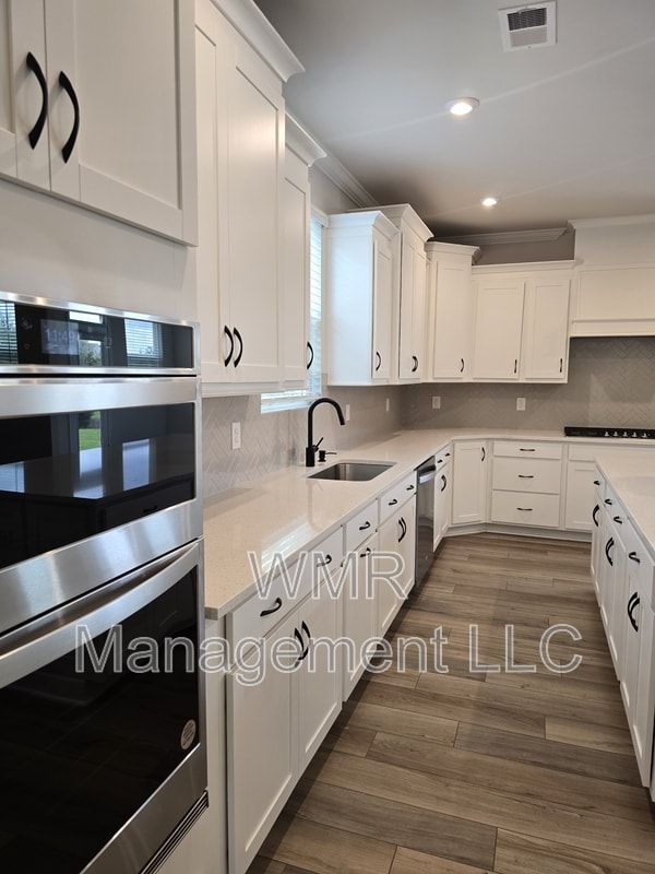 Building Photo - 1119 Bellshill Dr