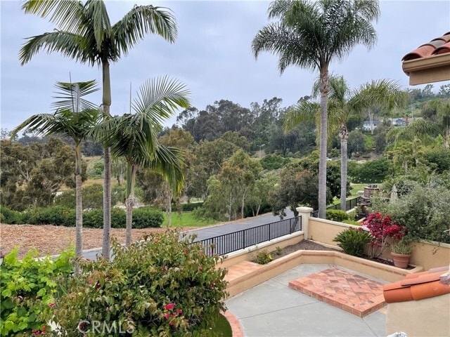 Building Photo - 14 Calella