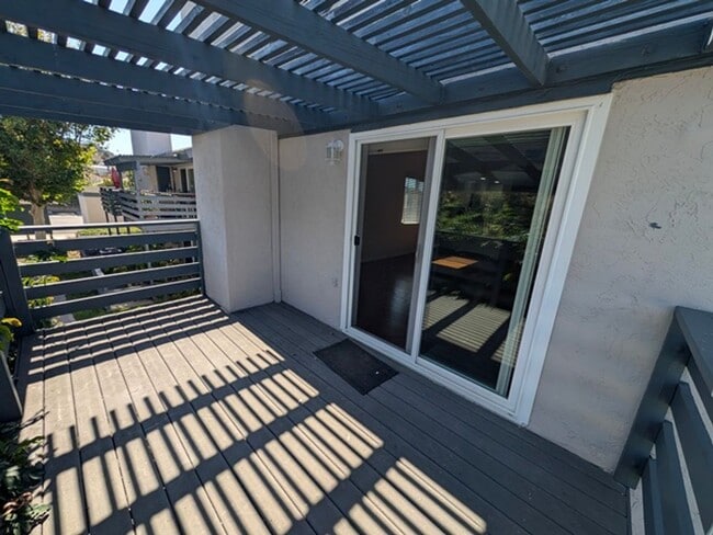 Building Photo - 1 Bed-1 Bath Single Story Condo on 2nd Floor located in El Cajon