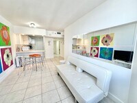Building Photo - Amazing location: Close to Lincoln & the beaches: 1bed/1bath at the iconic Decoplage: available n...