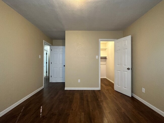 Building Photo - 3201 S 92nd St