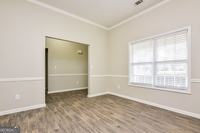 Building Photo - 45 Berkshire Run