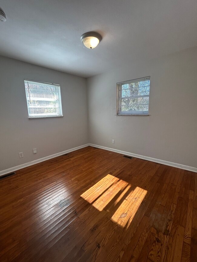 Building Photo - 4090 Old Vincennes Rd