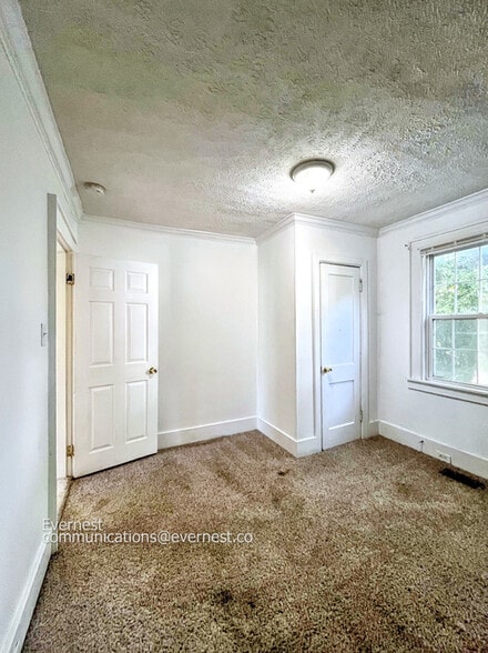 Building Photo - 1304 Joseph Ave