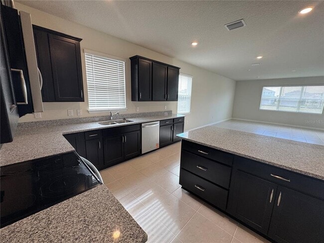 Building Photo - 5514 Banyan Bay Rd