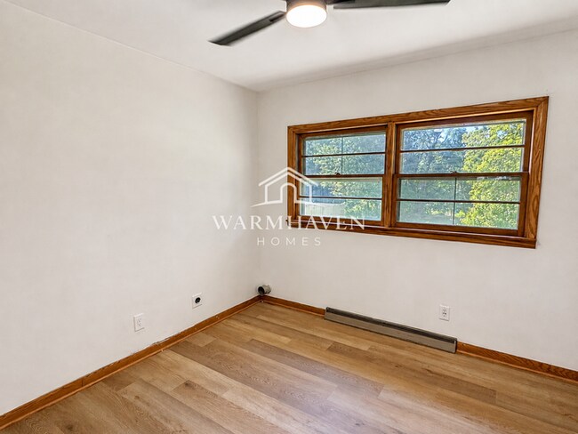 Building Photo - 770 Danner Rd