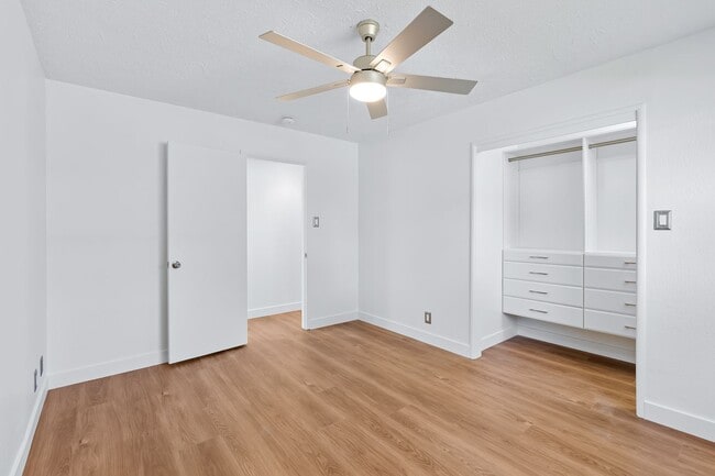 Building Photo - 4 bed/ 3 bath Single-Family Home in North ...