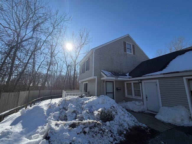 Building Photo - 213 Victoria Heights Rd