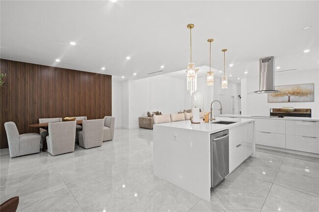 Building Photo - Southwest 150th Court, Miami, FL 33185 - 4 BR 2 BA single-family home