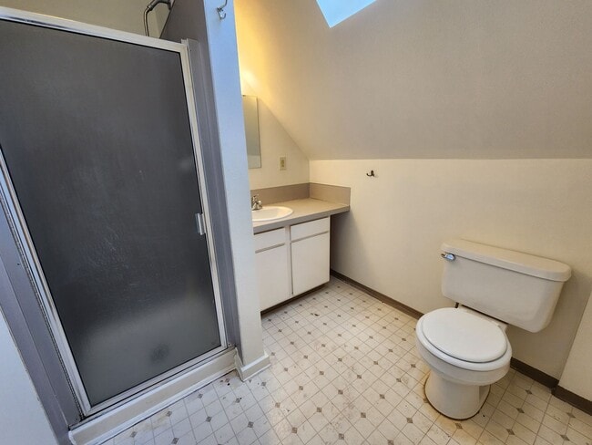 Building Photo - 1215 High St