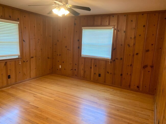 Building Photo - 1991 Idlewood Dr