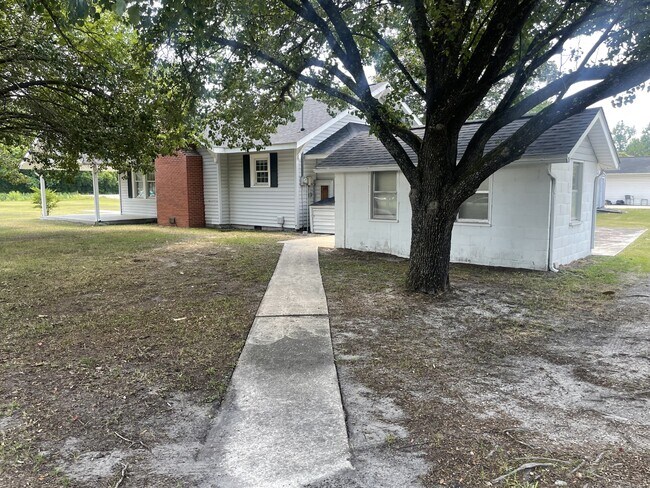 Building Photo - 428 SC-544