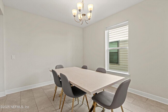 Building Photo - 11221 Strategy Ct