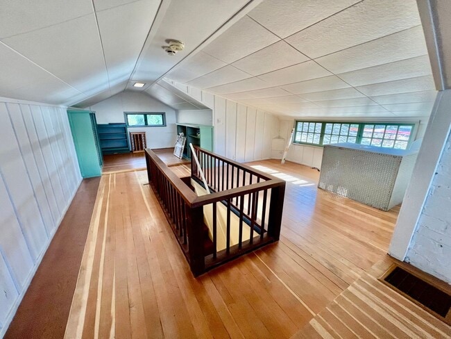 Building Photo - Charming and Accommodating Carmel-by-the-Sea Home coming soon!