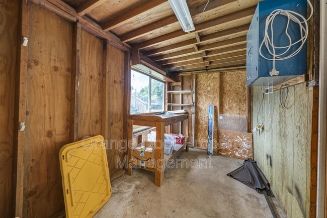 Building Photo - 834 S 72nd St