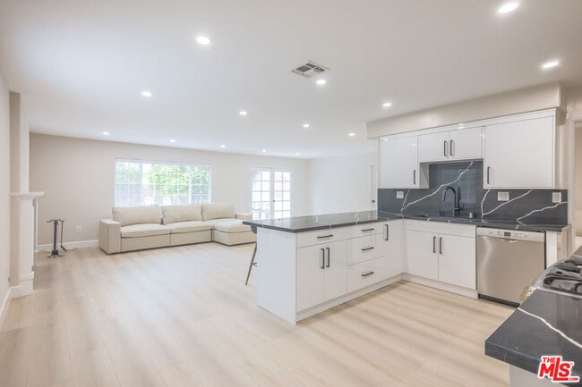 Building Photo - 22022 Lopez St