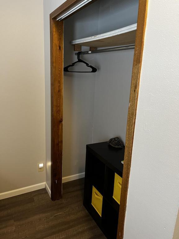 Building Photo - 1023 9th Ave