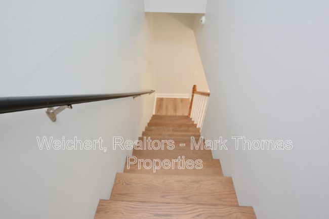 Building Photo - 210 Bridgefield Pl