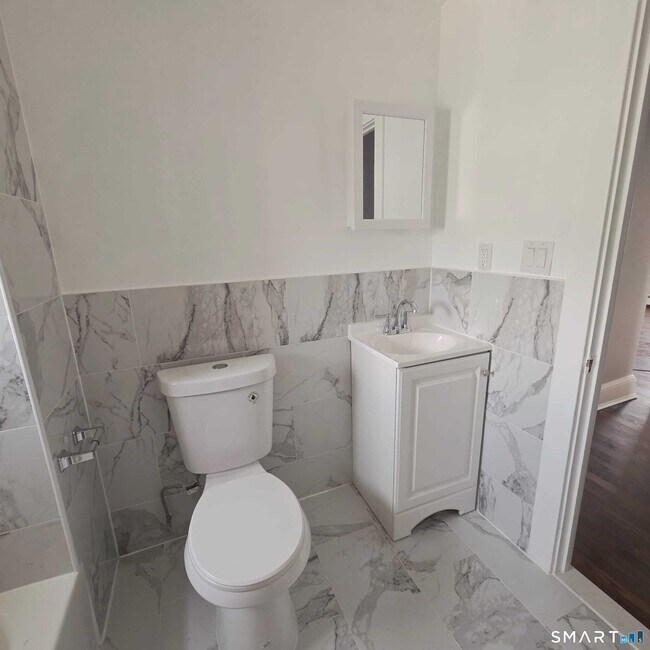 Building Photo - 124 Geddes Terrace