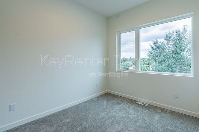 Building Photo - 1286 Osceola St