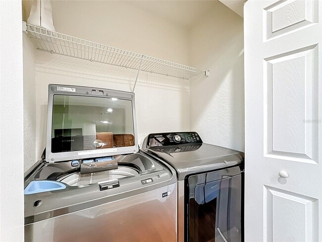 Building Photo - 2586 Grand Central Pkwy