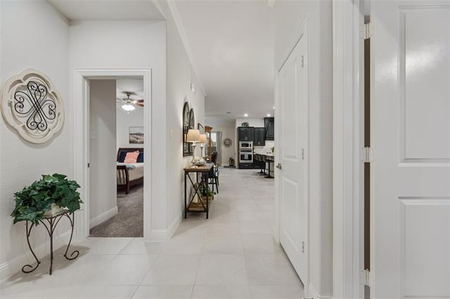 Building Photo - 1313 Benavites Dr