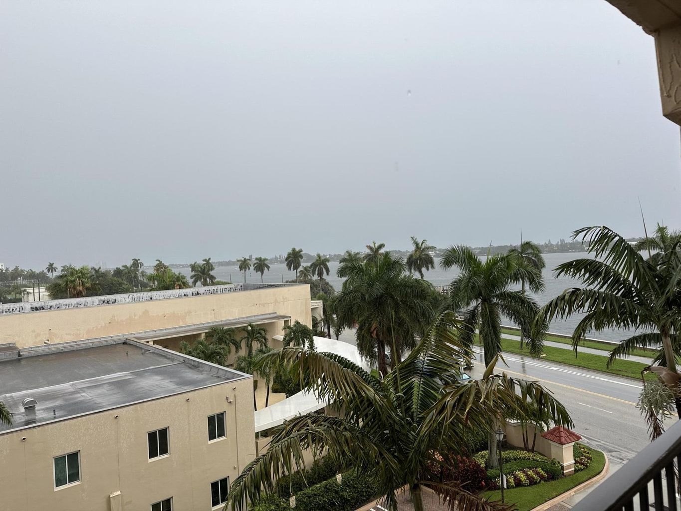 Building Photo - 1801 N Flagler Dr
