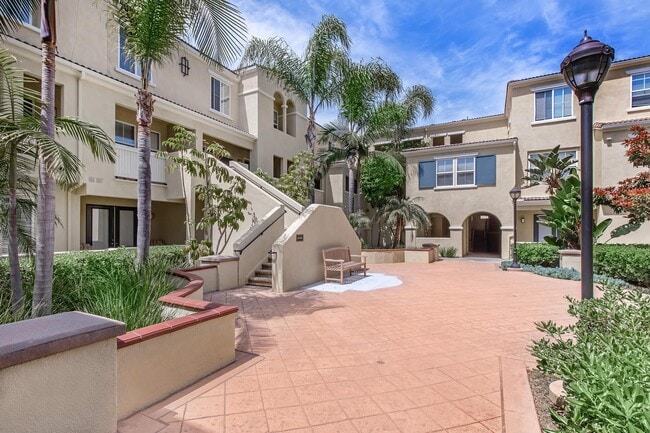 Building Photo - Laurel Glen Apartment Homes