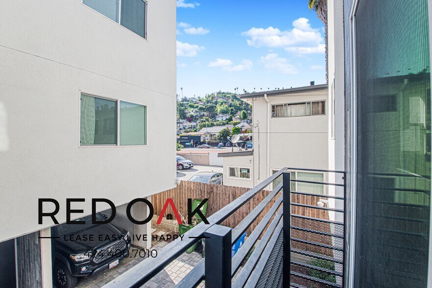 Building Photo - 4506 Esmeralda St