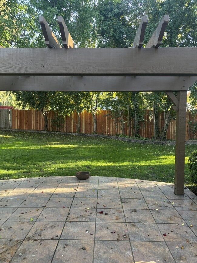 Building Photo - 34 Alvares Ct