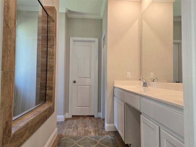 Building Photo - 15227 Deseo Dr