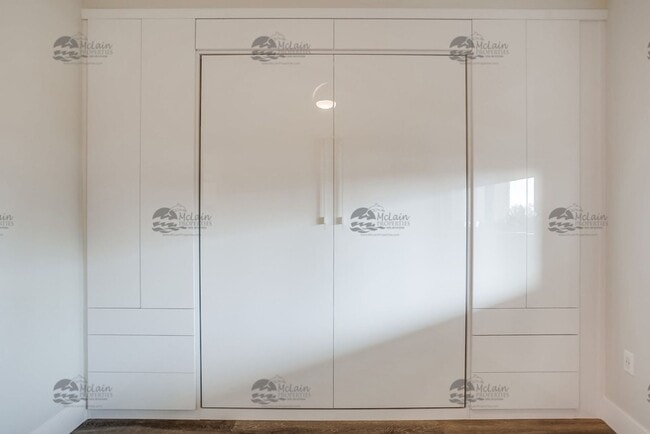 Building Photo - LUXURY 2 Bedroom with AC and Washer/Dryer, DOWNTOWN CARLSBAD VILLAGE