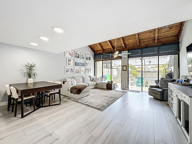 Building Photo - 11313 NW 15th St