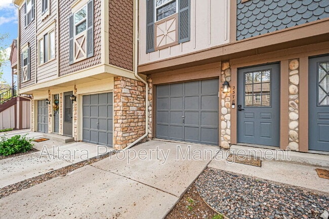 Building Photo - 2578 E Nichols Cir