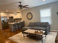 Building Photo - 239 St John St