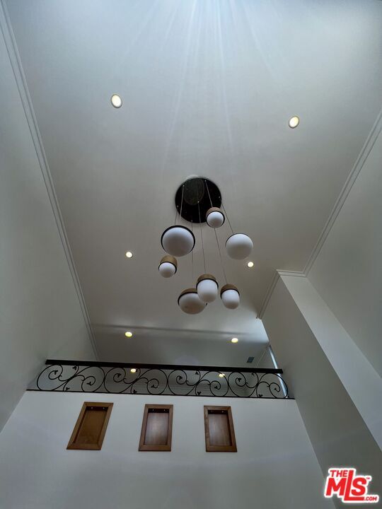 Building Photo - 7505 Hampton Ave