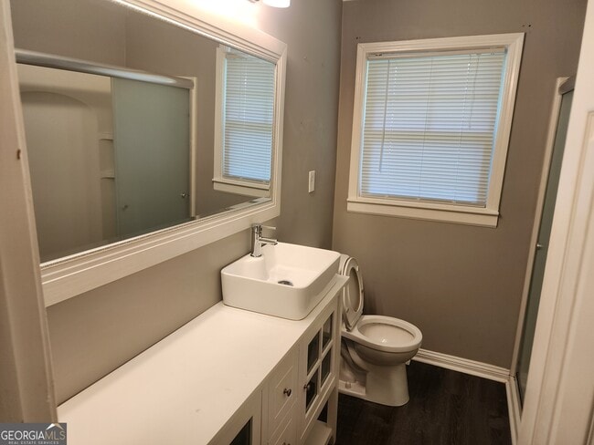 Building Photo - 335 Gilmer St