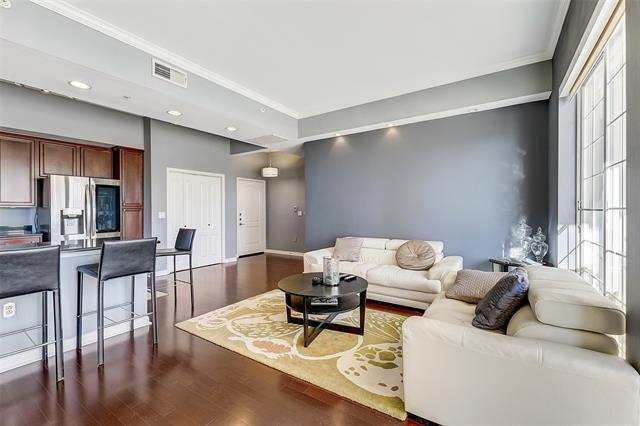 Building Photo - 3225 Turtle Creek Blvd