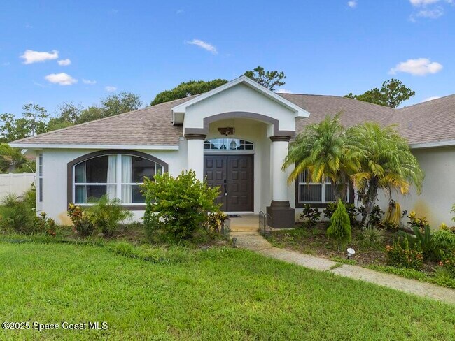 Building Photo - 1026 Blossom Dr