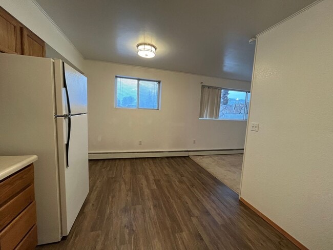Building Photo - 2 bedroom condo for rent