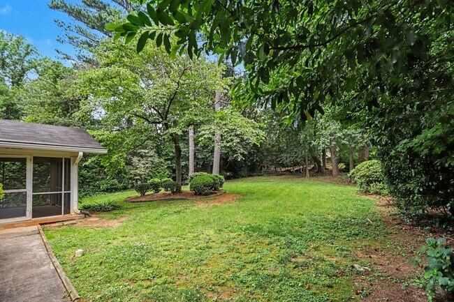 Building Photo - 4725 Kitty Hawk Dr
