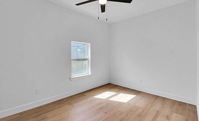 Building Photo - Newly remodeled 4BD 2BA home in Waco